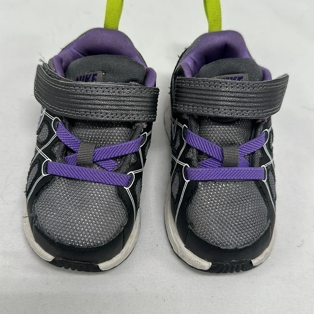 Nike Toddler Kids Black Purple Shoes Size 4 1/2
